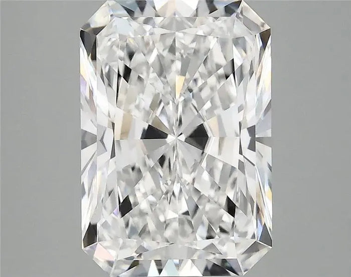 3.93 Carat · RADIANT · E · VVS2 · IGI · Excellent Cut
