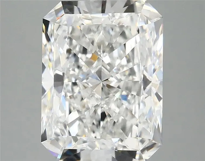 4.02 Carat · RADIANT · E · VVS2 · IGI · Excellent Cut