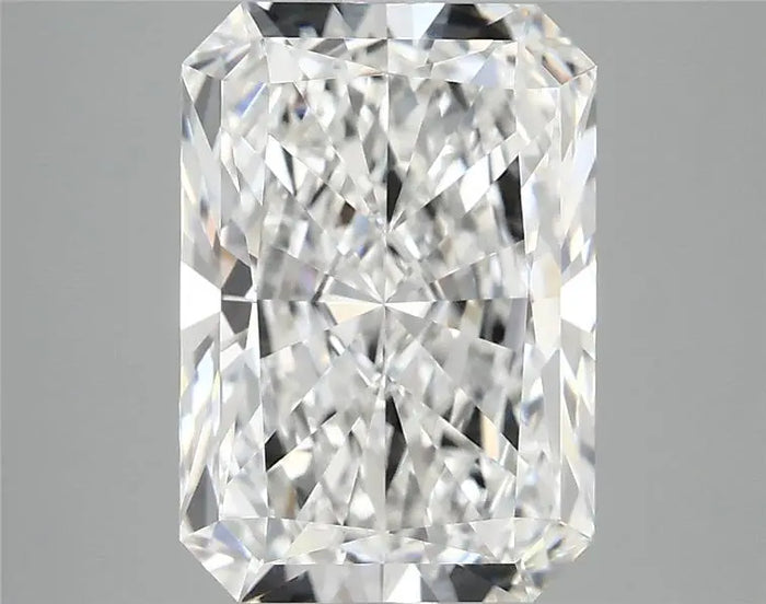 4.09 Carat · RADIANT · E · VVS2 · IGI · Excellent Cut