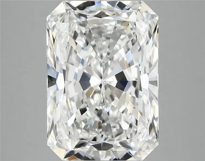 4.92 Carat · RADIANT · E · VS1 · IGI · Excellent Cut