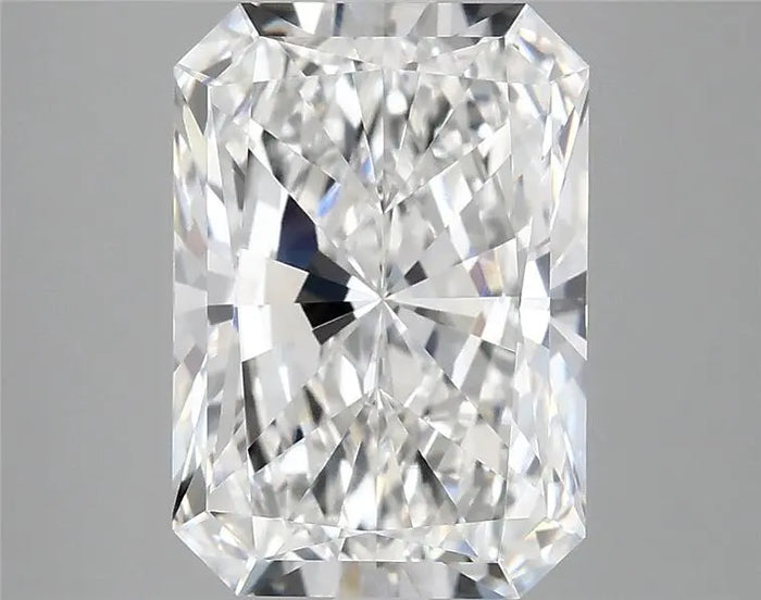 3.89 Carat · RADIANT · D · VVS2 · IGI · Excellent Cut