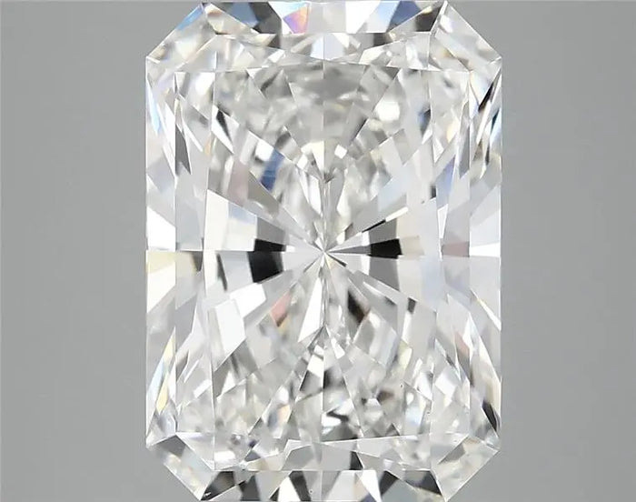 3.94 Carat · RADIANT · E · VVS2 · IGI · Excellent Cut