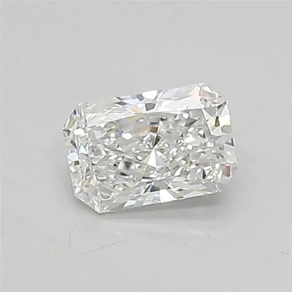 0.38 Carat · RADIANT · E · VVS2 · IGI · Very Good Cut