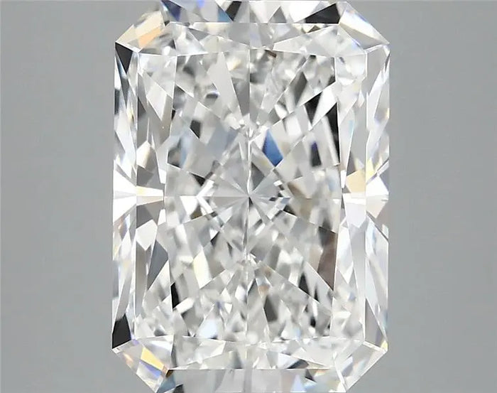 4.05 Carat · RADIANT · E · VVS2 · IGI · Excellent Cut