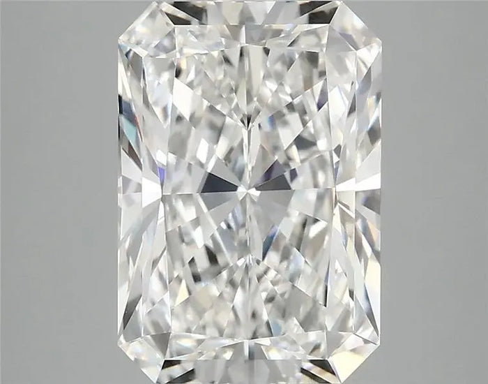 4.02 Carat · RADIANT · E · VVS2 · IGI · Excellent Cut