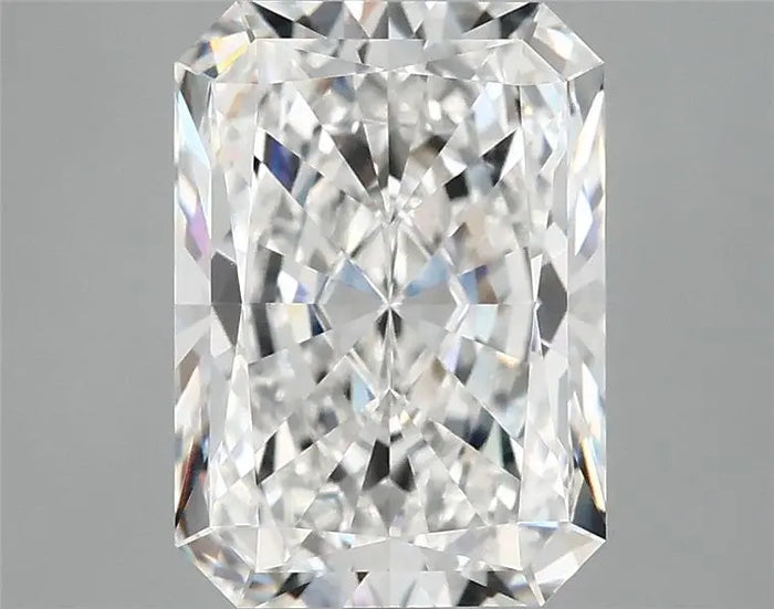 4.09 Carat · RADIANT · E · VVS2 · IGI · Excellent Cut