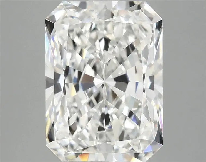 3.91 Carat · RADIANT · E · VVS2 · IGI · Excellent Cut