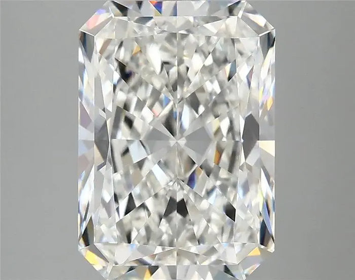 4.09 Carat · RADIANT · E · VVS2 · IGI · Excellent Cut