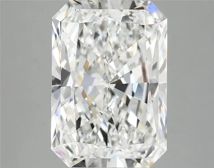 3.92 Carat · RADIANT · D · VVS2 · IGI · Excellent Cut