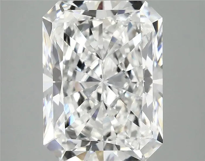 4.95 Carat · RADIANT · E · VVS2 · IGI · Excellent Cut