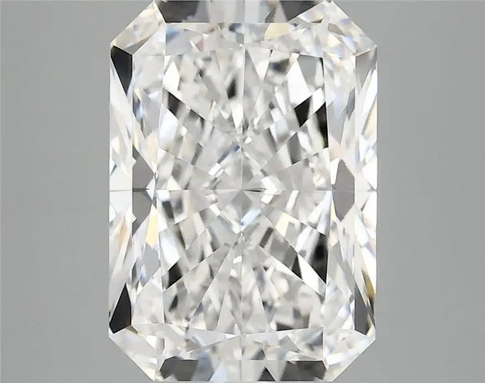 4.09 Carat · RADIANT · E · VVS2 · IGI · Excellent Cut
