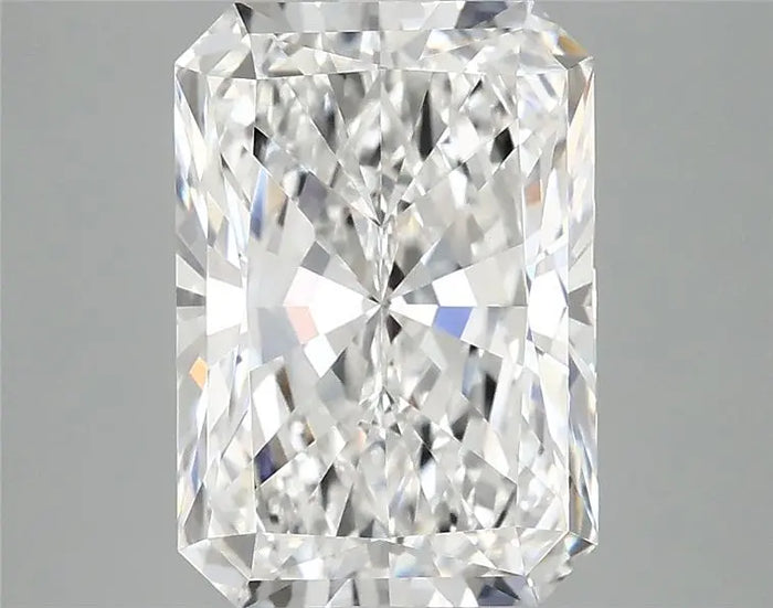 3.93 Carat · RADIANT · E · VVS2 · IGI · Excellent Cut