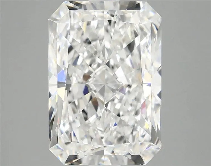 3.87 Carat · RADIANT · E · VVS2 · IGI · Excellent Cut