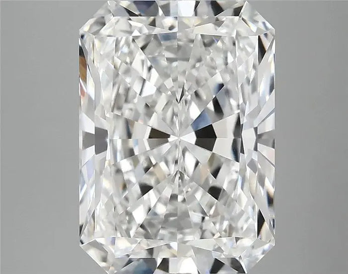 4.93 Carat · RADIANT · E · VVS2 · IGI · Excellent Cut