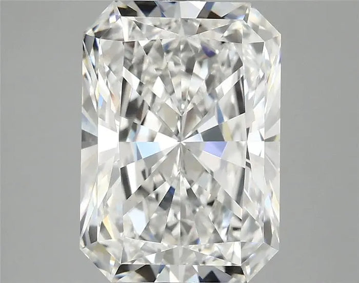 3.92 Carat · RADIANT · E · VVS2 · IGI · Excellent Cut