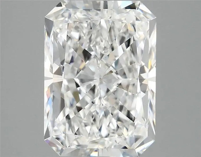 3.92 Carat · RADIANT · E · VVS2 · IGI · Excellent Cut