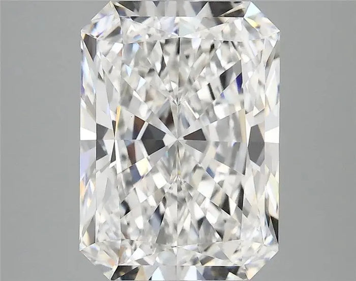 3.92 Carat · RADIANT · E · VVS2 · IGI · Excellent Cut