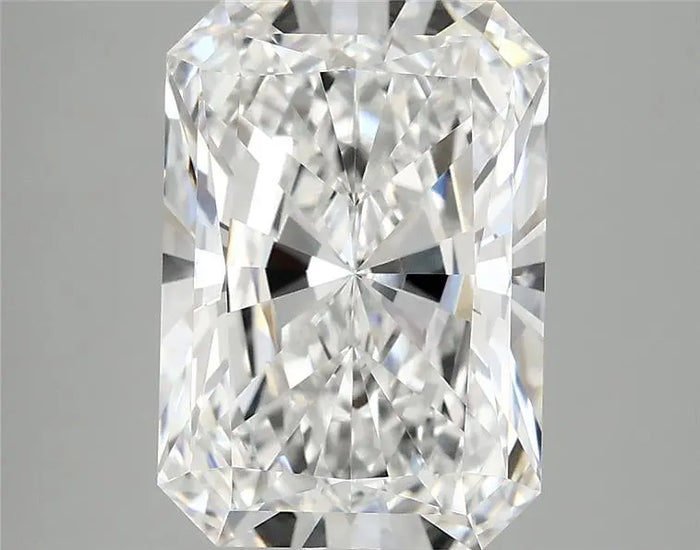 4.09 Carat · RADIANT · E · VVS2 · IGI · Excellent Cut