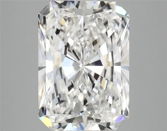 3.95 Carat · RADIANT · E · VVS2 · IGI · Excellent Cut
