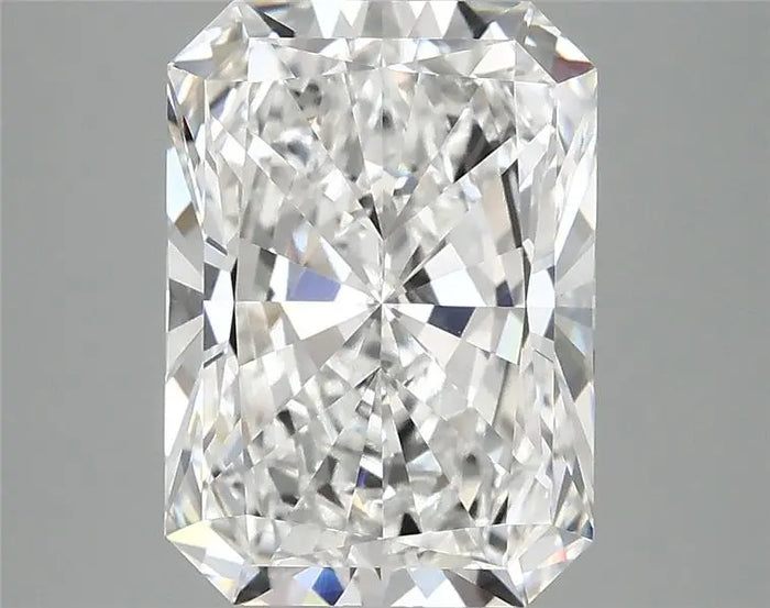 3.95 Carat · RADIANT · E · VVS2 · IGI · Excellent Cut