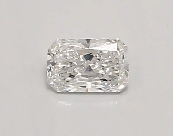 0.37 Carat · RADIANT · E · VVS1 · IGI · Very Good Cut