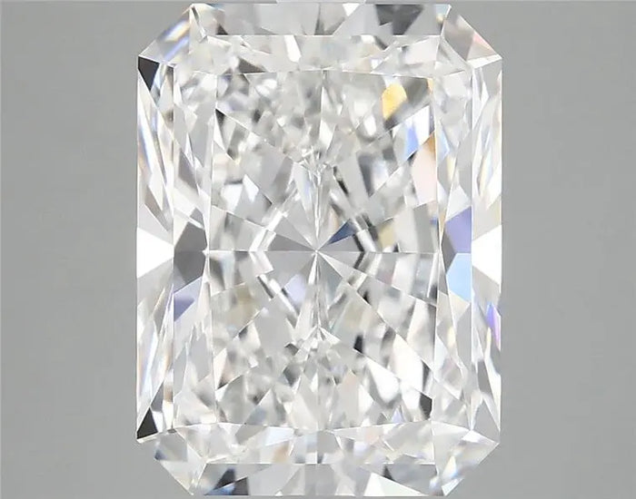 4.77 Carat · RADIANT · E · VVS2 · IGI · Excellent Cut