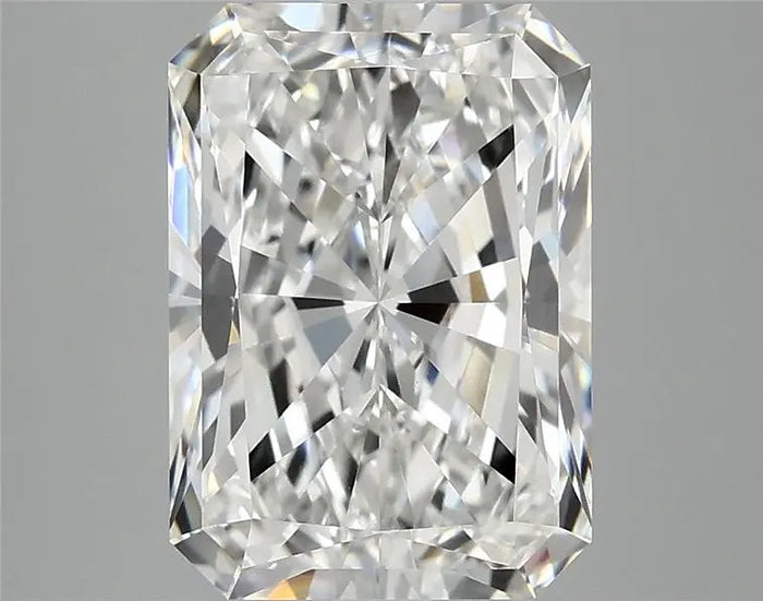 3.90 Carat · RADIANT · F · VVS2 · IGI · Excellent Cut