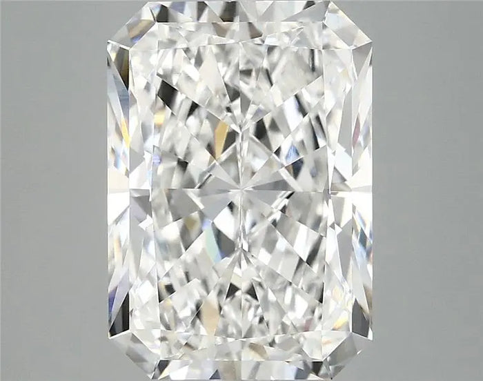 4.90 Carat · RADIANT · E · VVS2 · IGI · Excellent Cut