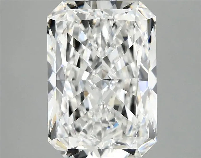4.05 Carat · RADIANT · E · VVS2 · IGI · Excellent Cut