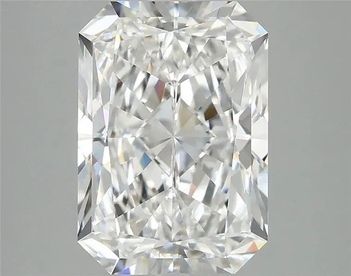 3.93 Carat · RADIANT · D · VVS2 · IGI · Excellent Cut