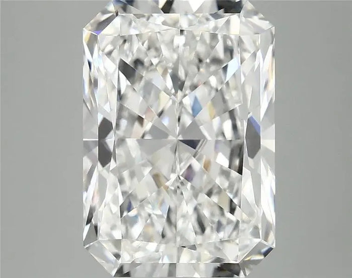 4.90 Carat · RADIANT · E · VVS2 · IGI · Excellent Cut