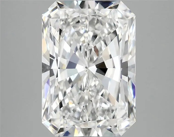 3.90 Carat · RADIANT · E · VVS2 · IGI · Excellent Cut