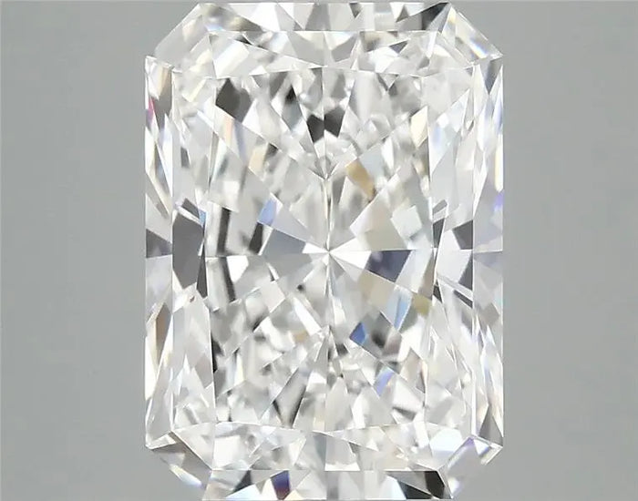 3.88 Carat · RADIANT · E · VVS2 · IGI · Excellent Cut