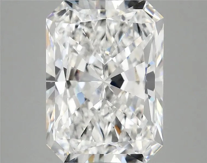 3.94 Carat · RADIANT · D · VVS2 · IGI · Excellent Cut
