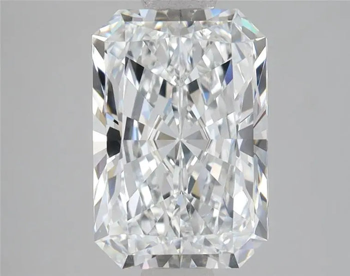 3.00 Carat · RADIANT · F · VVS2 · IGI · Excellent Cut