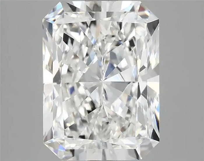 3.97 Carat · RADIANT · E · VVS2 · IGI · Excellent Cut