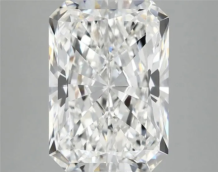 4.89 Carat · RADIANT · E · VVS2 · IGI · Excellent Cut