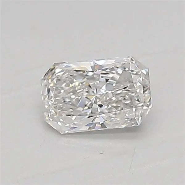 0.36 Carat · RADIANT · E · VVS1 · IGI · Very Good Cut