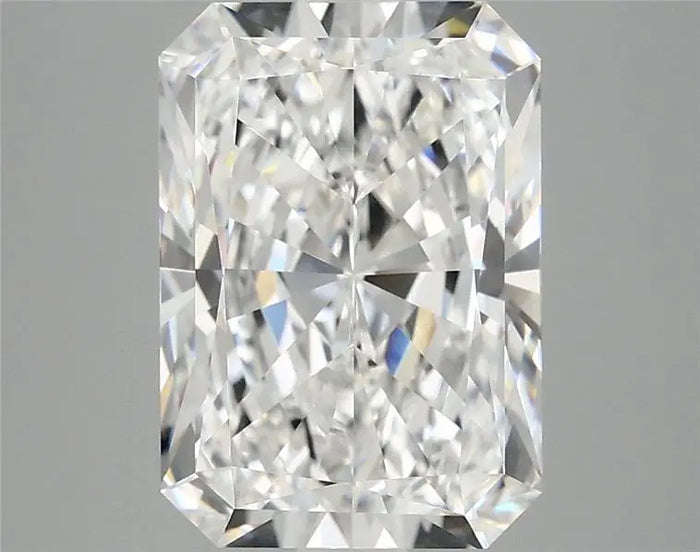 3.91 Carat · RADIANT · E · VVS2 · IGI · Excellent Cut