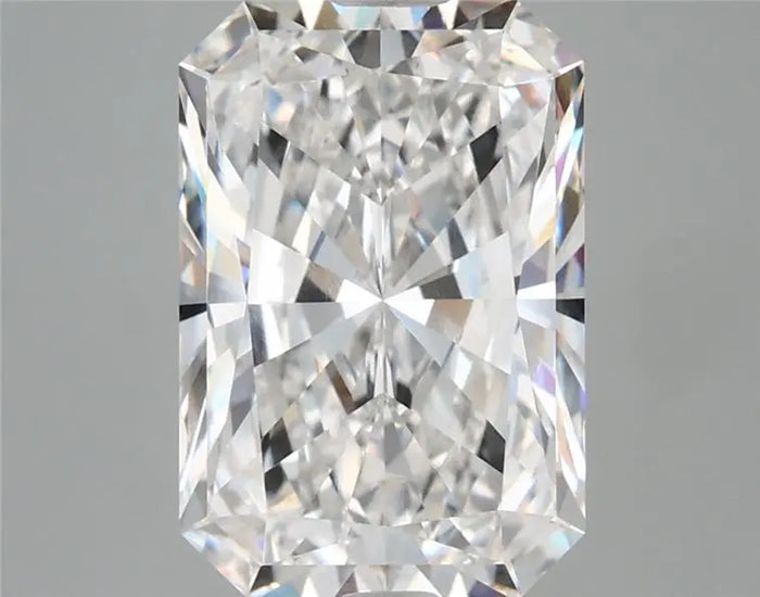 4.13 Carat · RADIANT · D · VVS2 · IGI · Excellent Cut