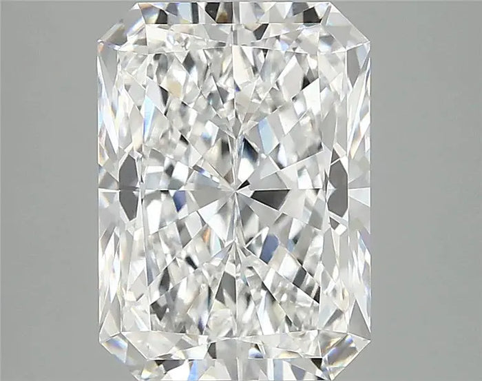 4.02 Carat · RADIANT · E · VVS2 · IGI · Excellent Cut