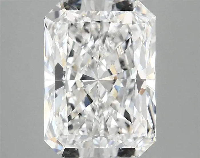 3.94 Carat · RADIANT · E · VVS2 · IGI · Excellent Cut