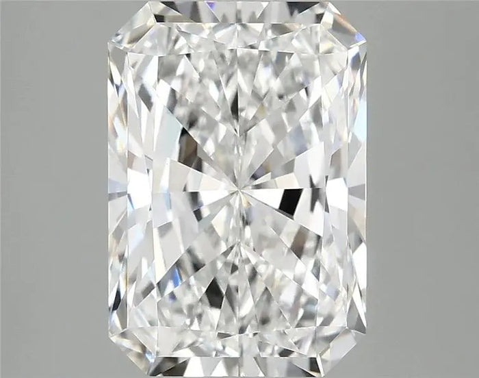 3.95 Carat · RADIANT · E · VVS2 · IGI · Excellent Cut