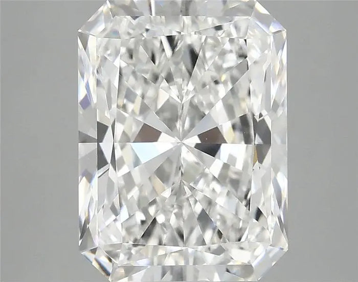 3.94 Carat · RADIANT · E · VVS2 · IGI · Excellent Cut