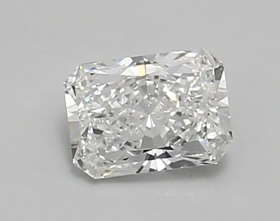 0.77 Carat · RADIANT · E · VVS1 · IGI · Excellent Cut