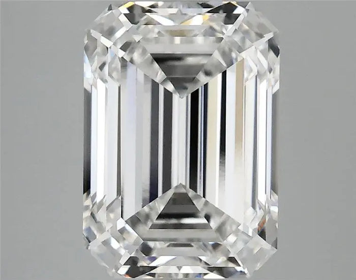 4.69 Carat · EMERALD · E · VVS2 · IGI · Excellent Cut