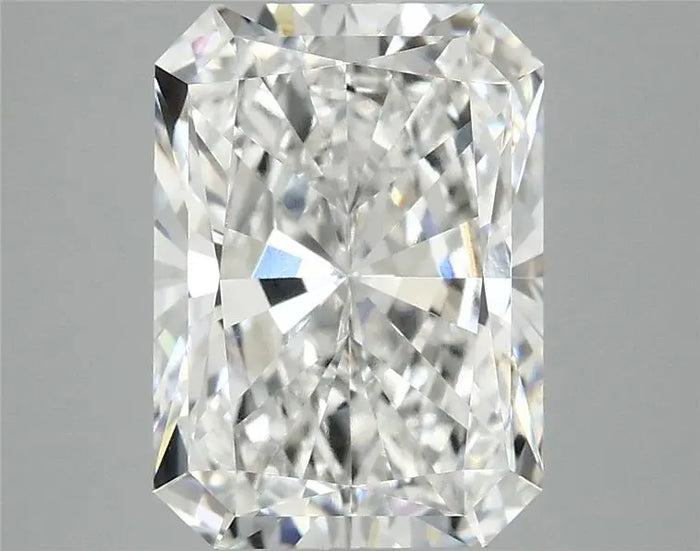 4.09 Carat · RADIANT · E · VVS2 · IGI · Excellent Cut