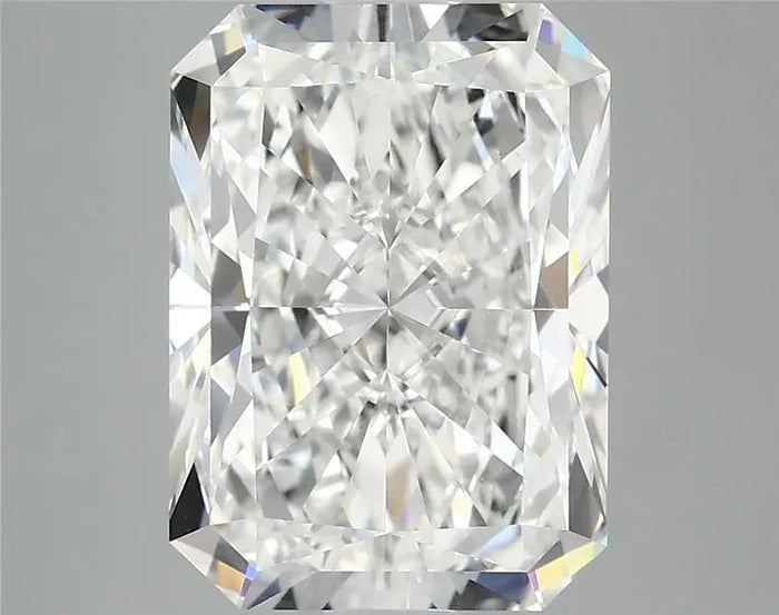 4.92 Carat · RADIANT · E · VVS2 · IGI · Excellent Cut