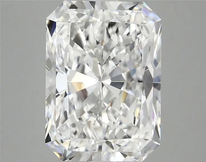 4.09 Carat · RADIANT · E · VVS2 · IGI · Excellent Cut