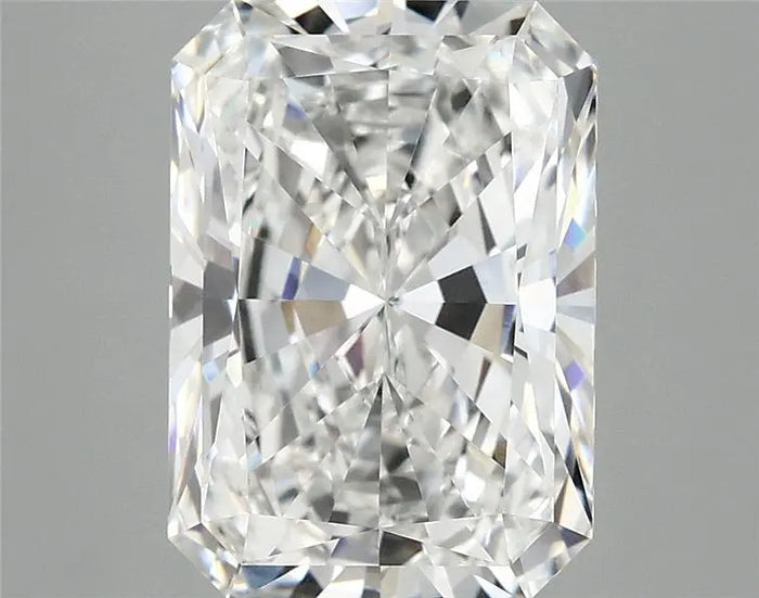 4.09 Carat · RADIANT · E · VVS2 · IGI · Excellent Cut
